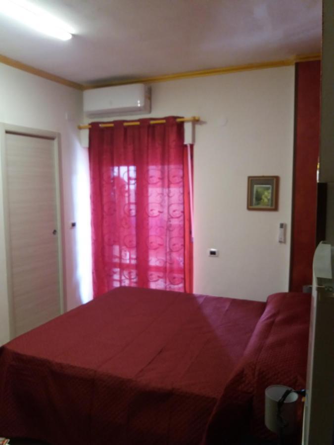 Levante Rooms Scalea Chambre photo